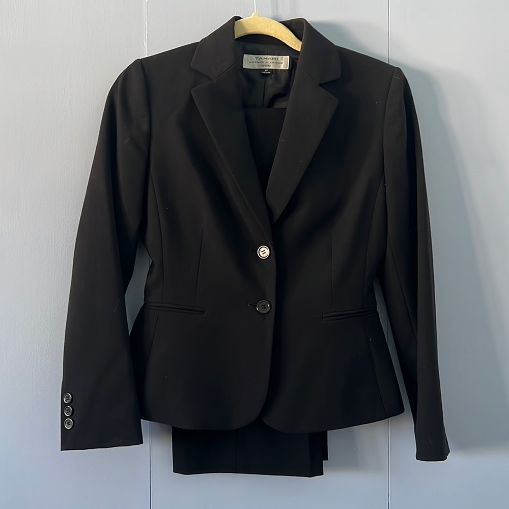 Tahari Women’s black pant suit